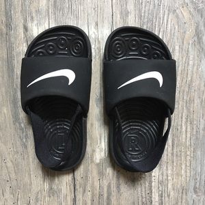 Nike kids slides 7c